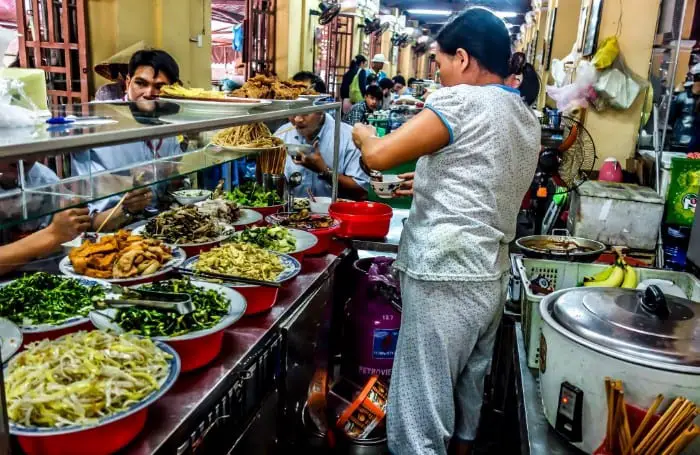 Eating out in Hoi An's Central Market