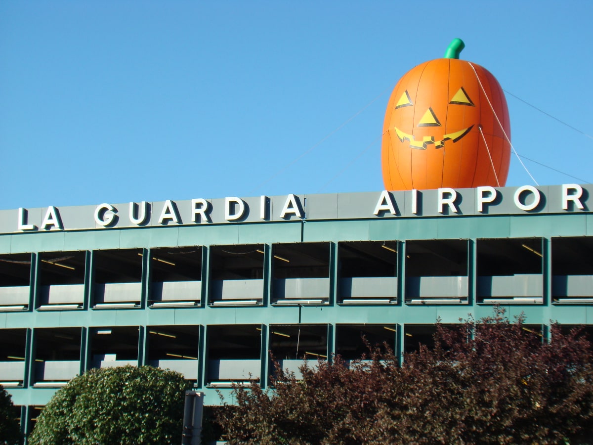 La Guardia Airport 